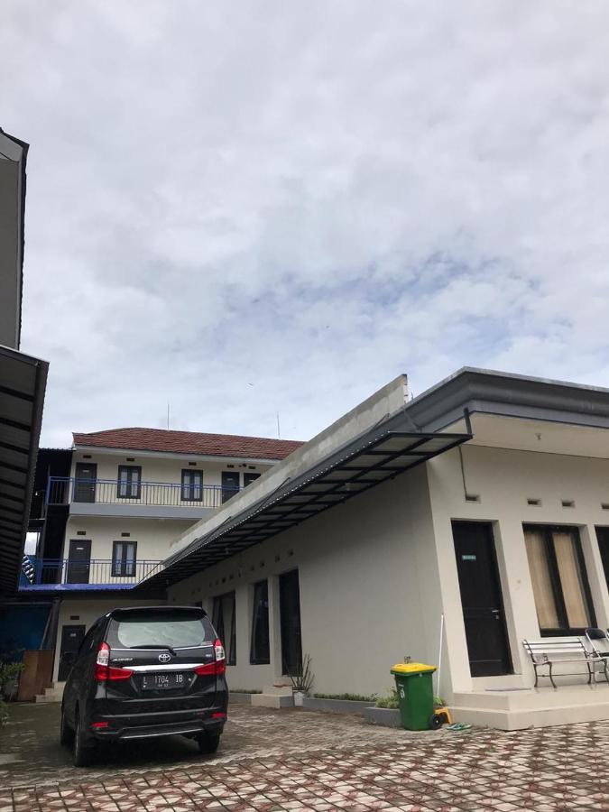 Villa&Guest House Batu Indah Bagian luar foto